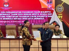 KPU Kota Bengkulu Resmi Tetapkan Dedy Wahyudi dan Ronny L. Tobing sebagai Wali Kota dan Wakil Wali Kota Terpilih
