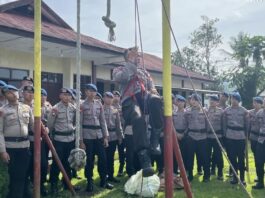 Batalyon A Pelopor Brimob Bengkulu Latihan SAR Prusiking untuk Hadapi Medan Sulit