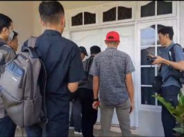 KPK Geledah Rumah Kadis PUPR Rejang Lebong di Kelurahan Air Bang, Curup Tengah