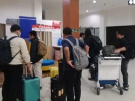 KPK DIGELAR PENGGELEDAHAN DI Kediaman KADIS PU KOTA BENGKULU, 6 KOPER DIAMANKAN