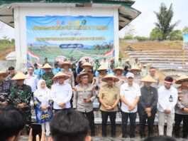 SERENTAK 17 PROVINSI, POLRI TANAM BAWANG PUTIH DI CURUP